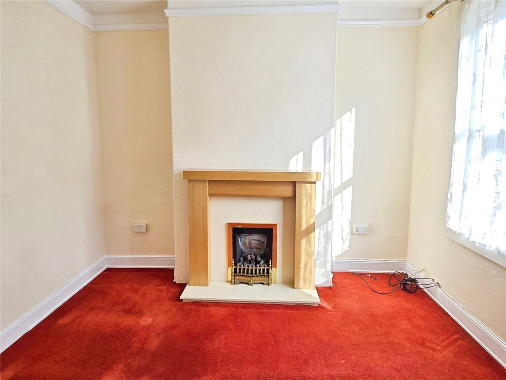 Property photo 2 of 12 Living Room