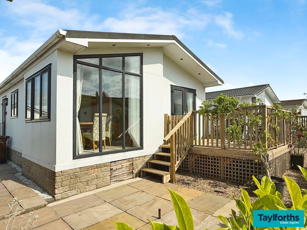 Property photo 2 of 24