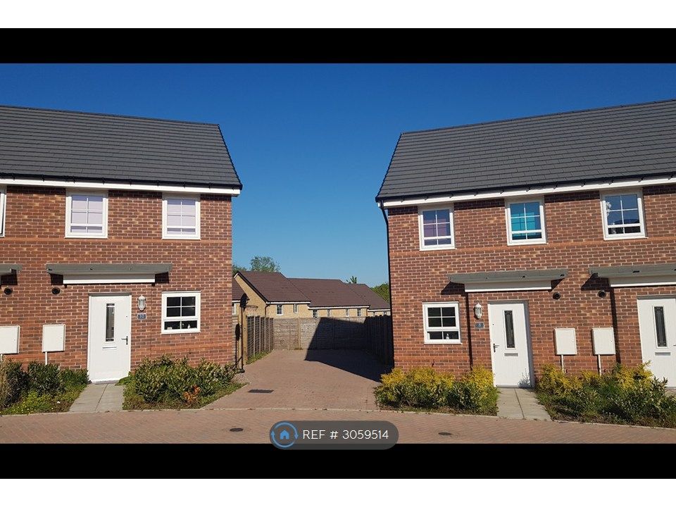 Property photo 2 of 35 Semi Detached New Home Private Parking