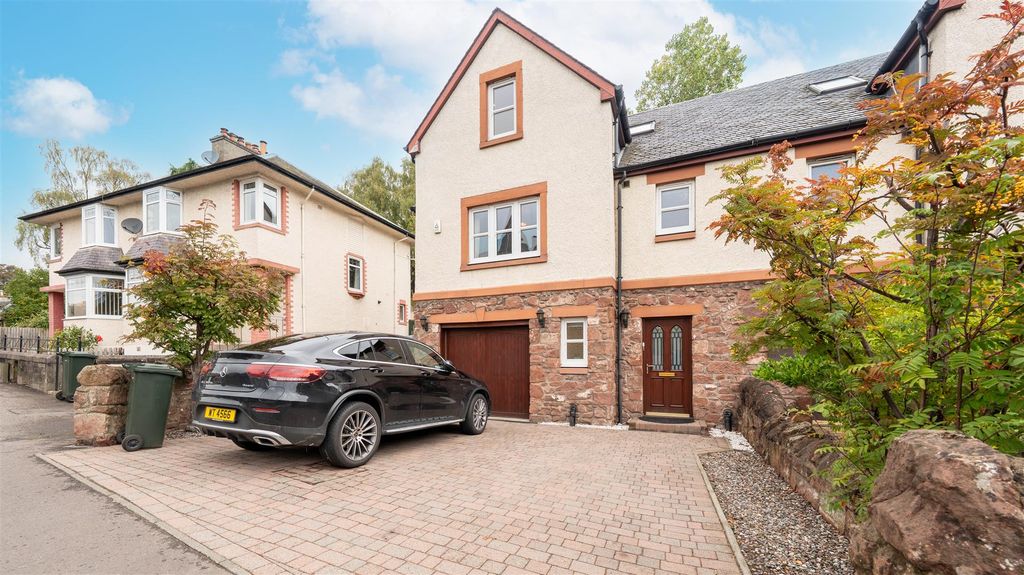 Property photo 1 of 45 Dsc06596-Hdr.Jpg