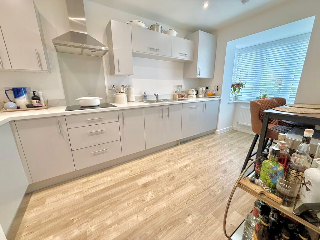 Property photo 3 of 23 Kitchen/Breakfast Room