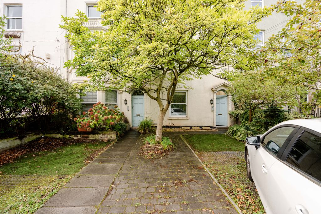 Property photo 2 of 19 Photo 2