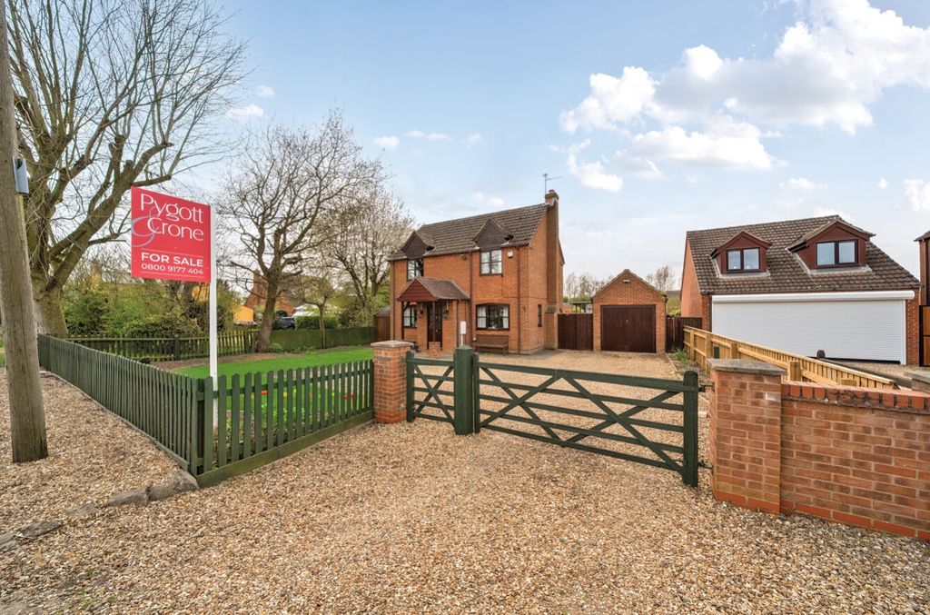 Property photo 1 of 29 1440897-1-69d98d59d9Da5