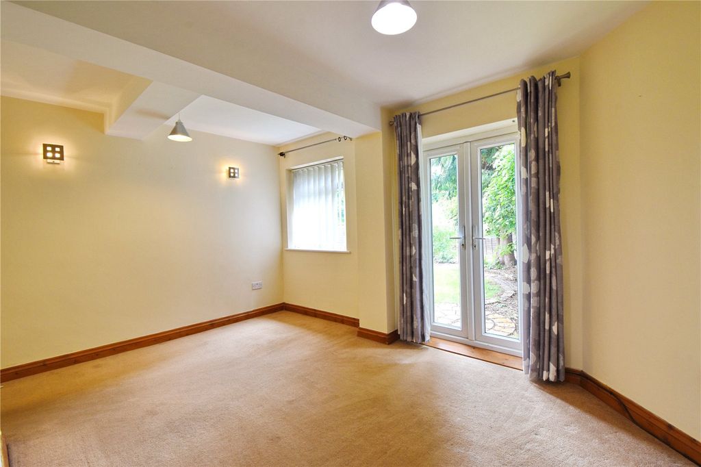Property photo 3 of 20 Picture No. 03