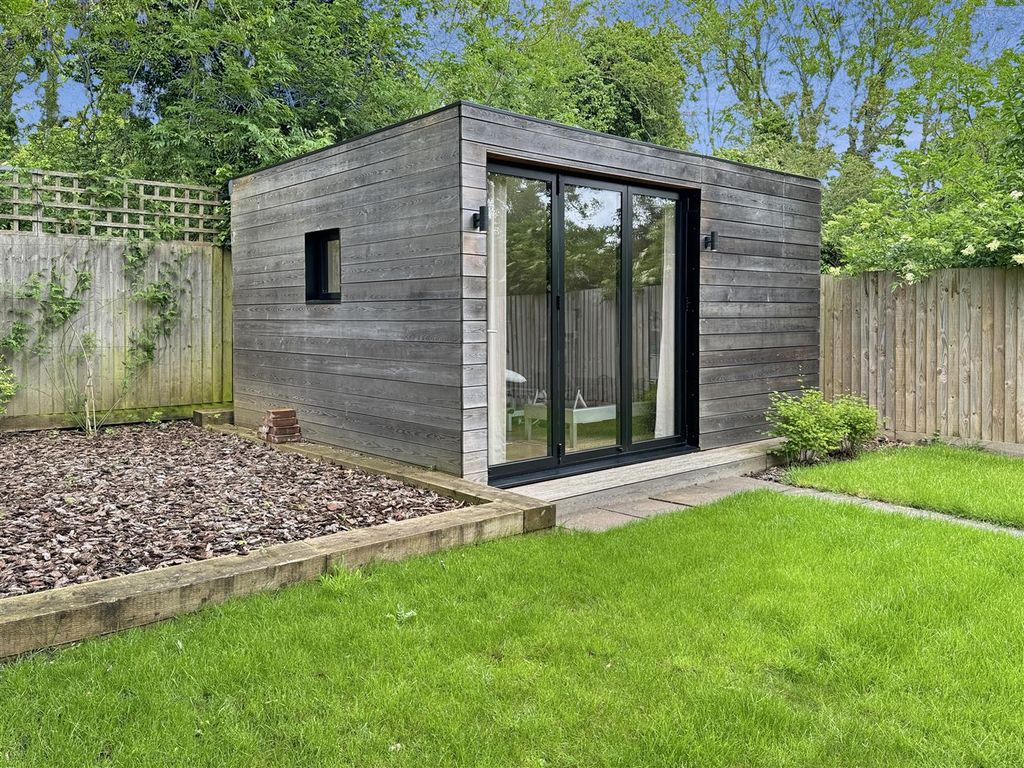 Property photo 2 of 19 1cc11ee22d8161F5702cd95E4990A01F3991505A.Jpg