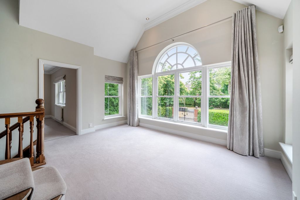 Property photo 3 of 26 1317208-7-685d244...