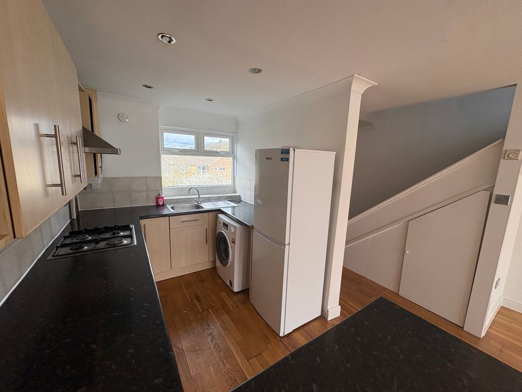 Property photo 3 of 8 Image