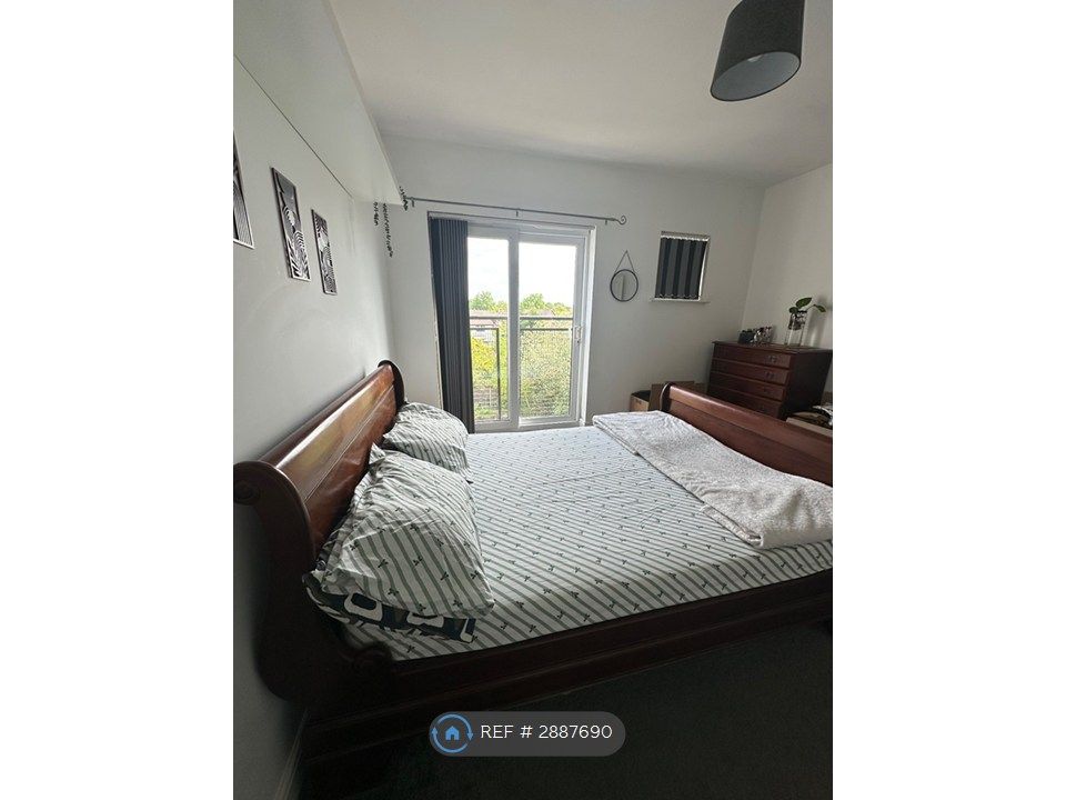 Property photo 3 of 27