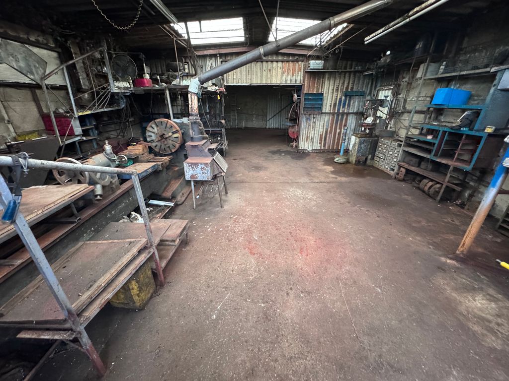 Property photo 3 of 7