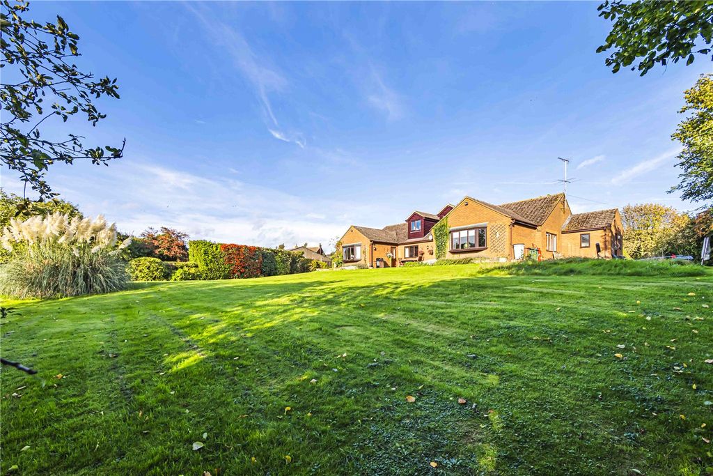 Property photo 2 of 38 Picture No. 44