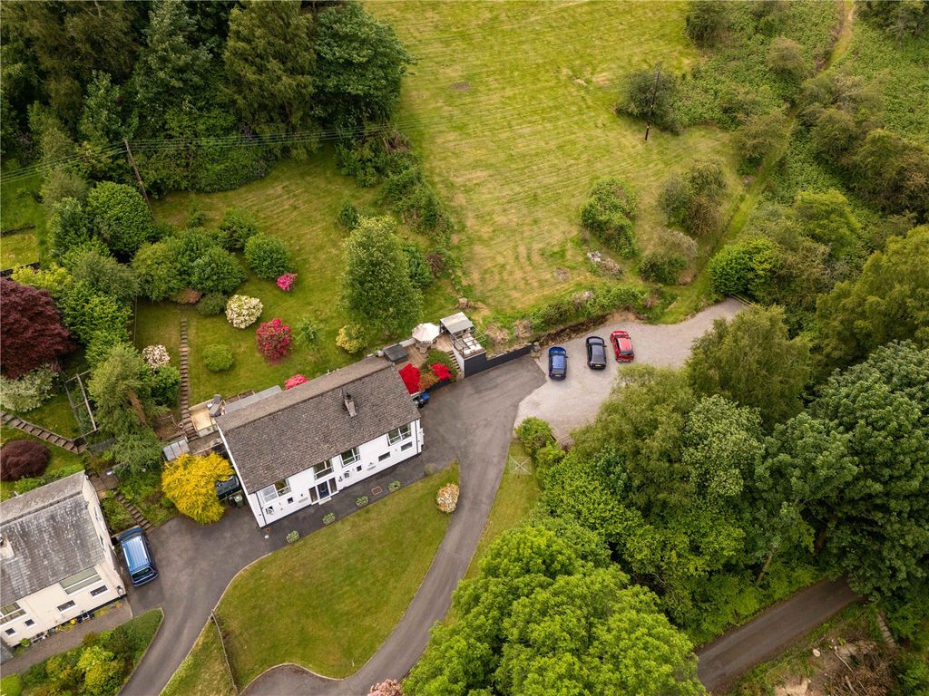 Property photo 2 of 25 Picture No. 02