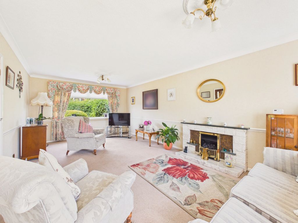 Property photo 1 of 12 5212812