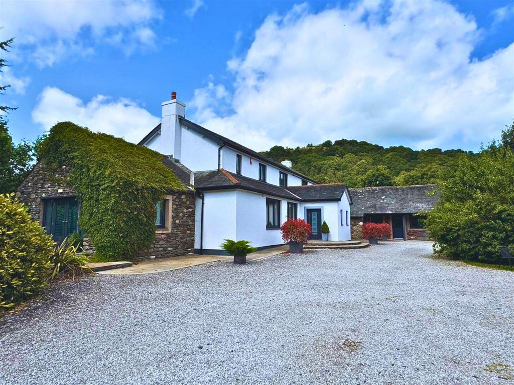 Property photo 2 of 25 6.Png