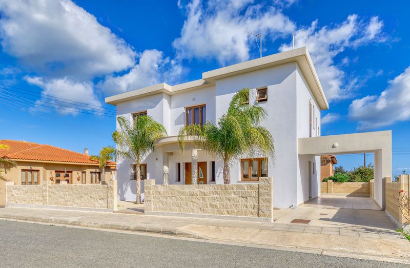 Property photo 1 of 23 Front Of Property