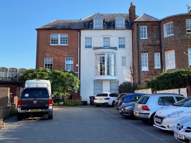 Property photo 2 of 6 Photo