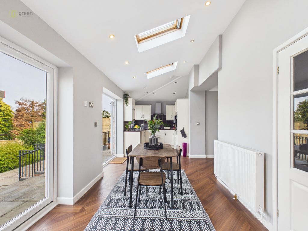 Property photo 3 of 24 Cam03830G0Pr0288Still037