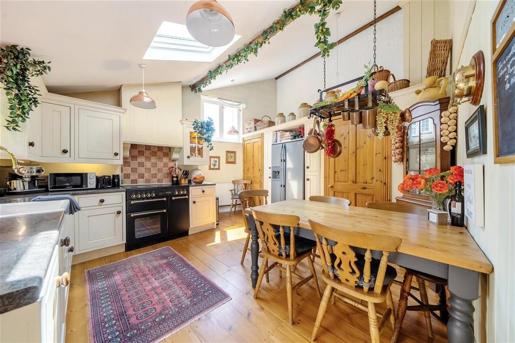 Property photo 3 of 3 Kitchen