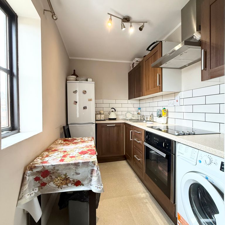 Property photo 2 of 7 7