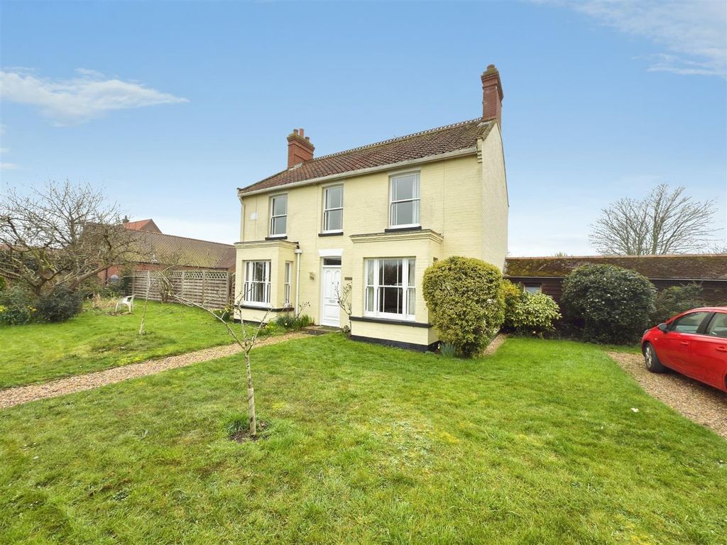 Property photo 1 of 33 Hamble House (4).Jpg