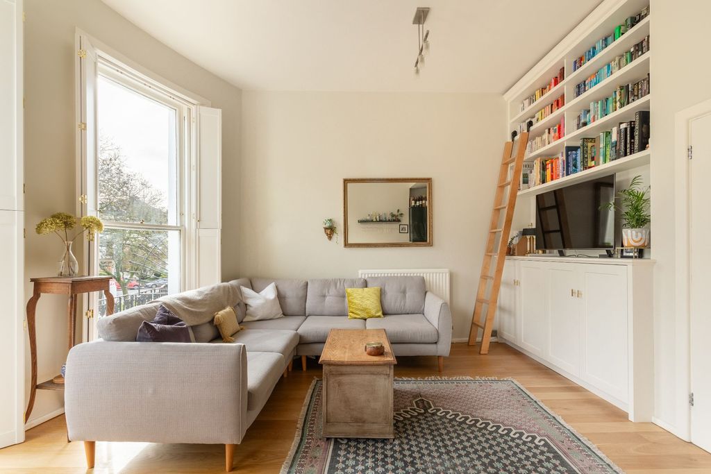 Property photo 3 of 21