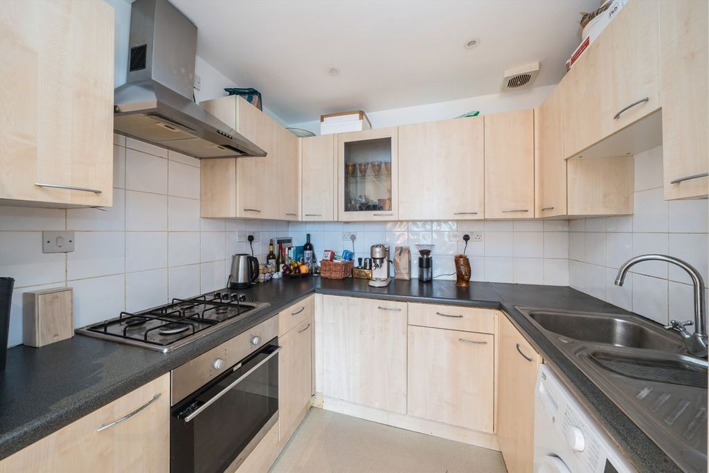 Property photo 3 of 4