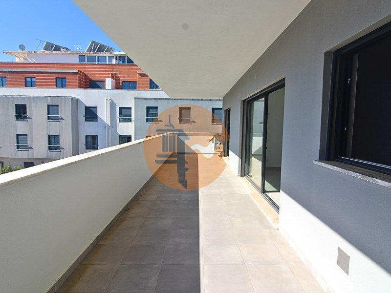 Property photo 3 of 45