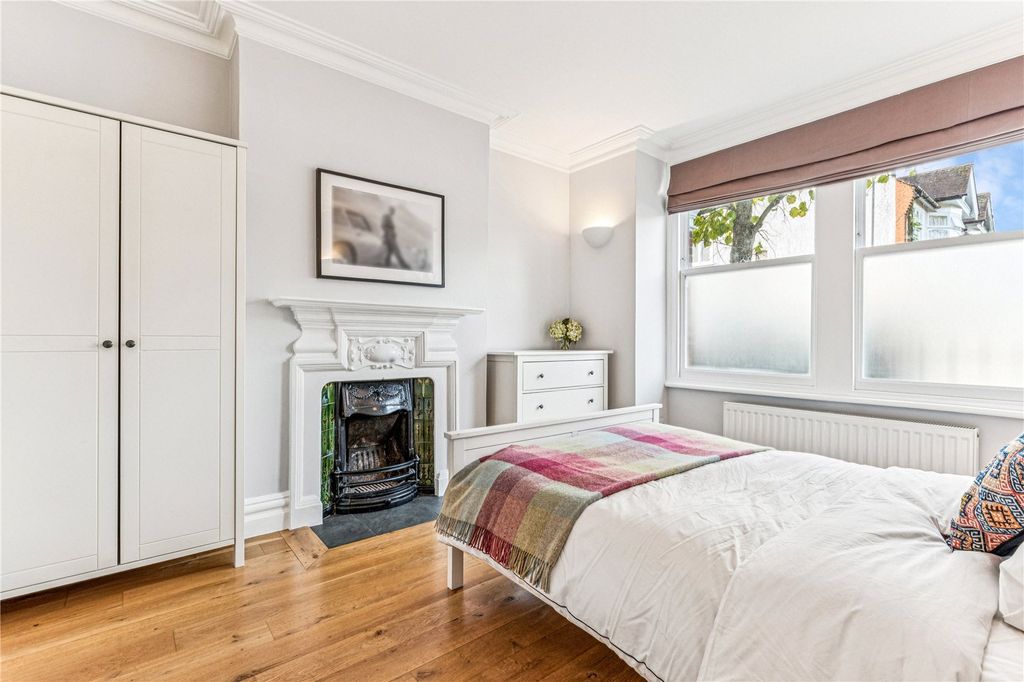 Property photo 3 of 24 Picture No. 15