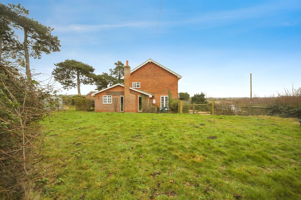 Property photo 3 of 21