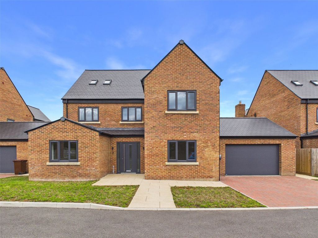 Property photo 1 of 31 Picture No. 02