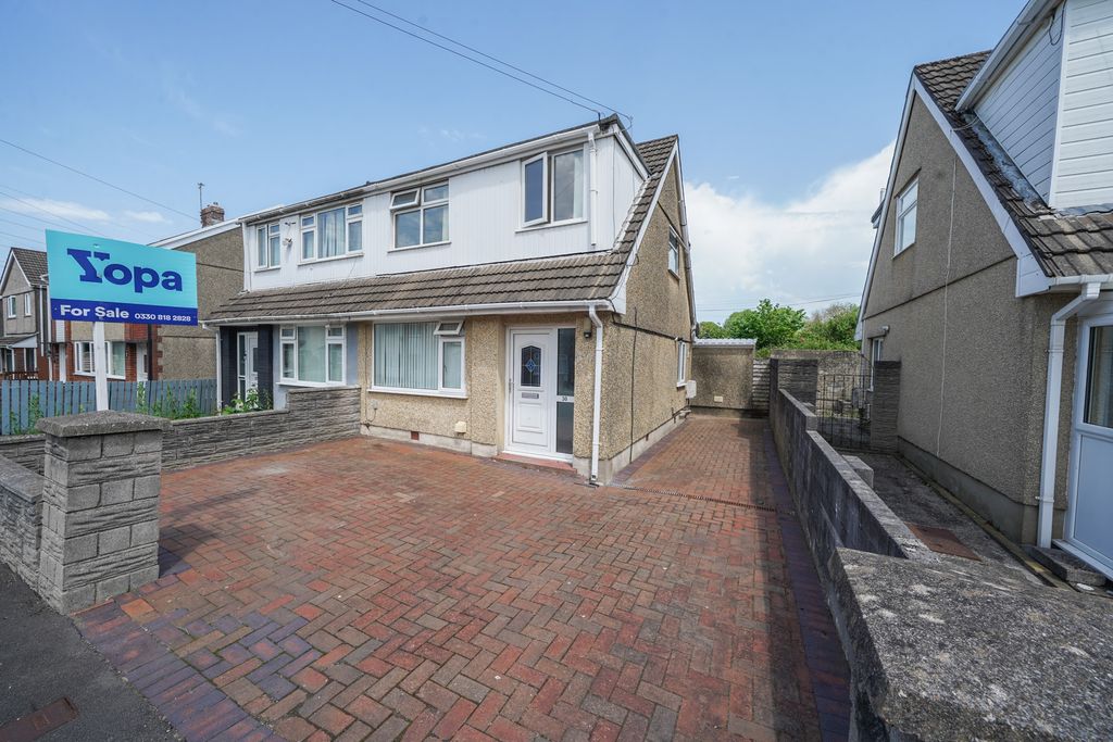Property photo 1 of 17 Dsc01599