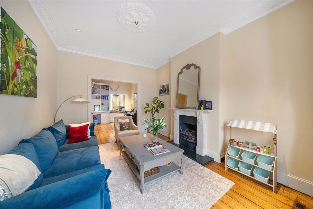 Property photo 2 of 14 Picture No. 27