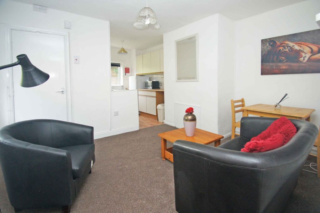 Property photo 1 of 10 Picture No. 02
