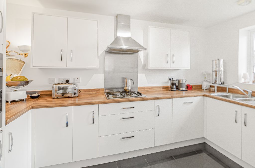 Property photo 2 of 22 Advert-67