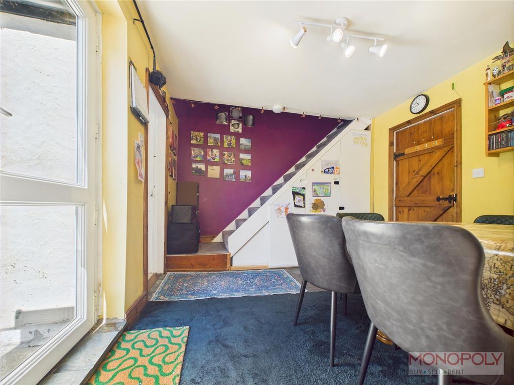 Property photo 3 of 17 Cam03815G0-Pr0255-Still011.Jpg