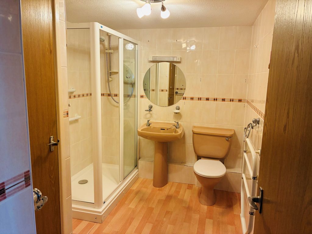 Additional image 8 of 2 bed flat for saleEast Cliff Road, Dawlish EX7
