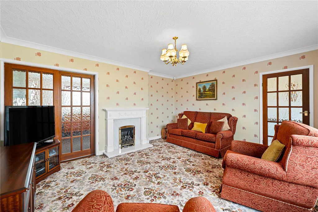 Property photo 3 of 27 Picture No. 05