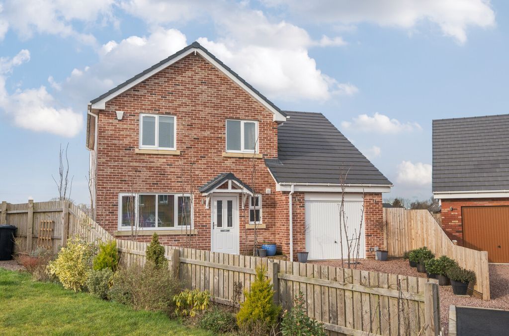Property photo 1 of 27 1239243 (1)