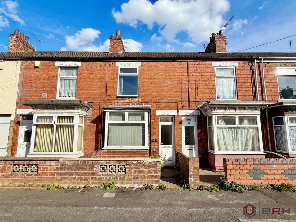 Property photo 1 of 18