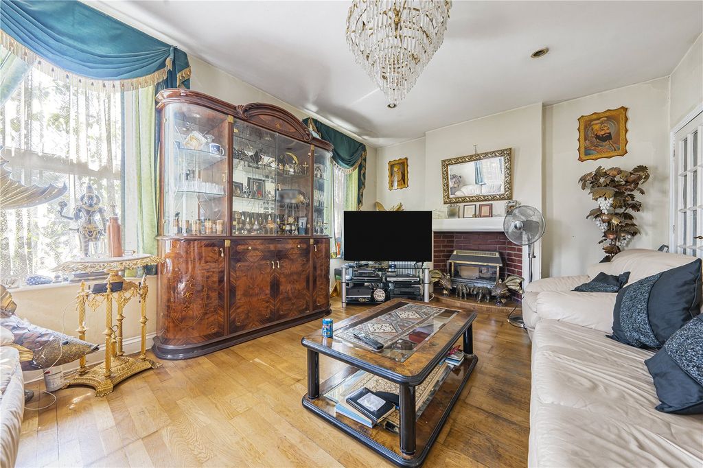 Property photo 3 of 25 Picture No. 06