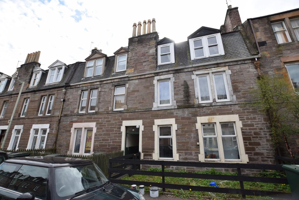Property photo 1 of 10
