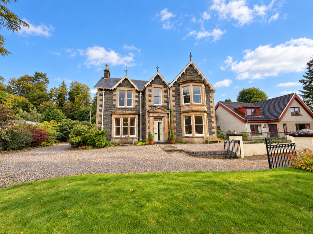 Property photo 1 of 71