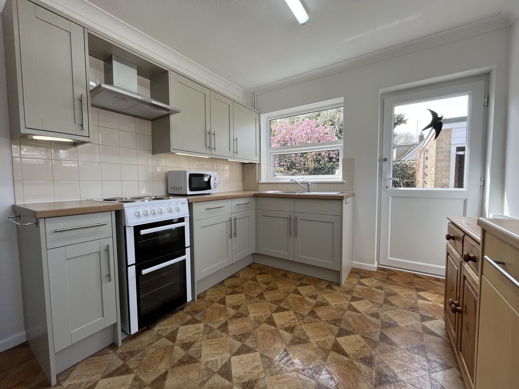 Property photo 3 of 9