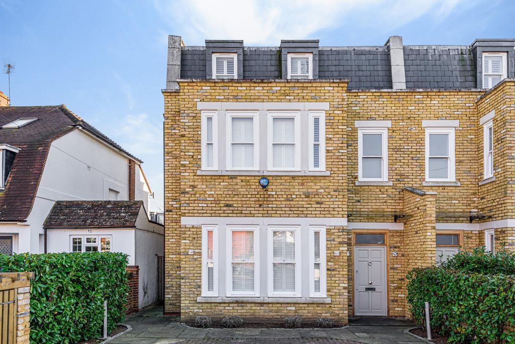 Property photo 1 of 21 Front External