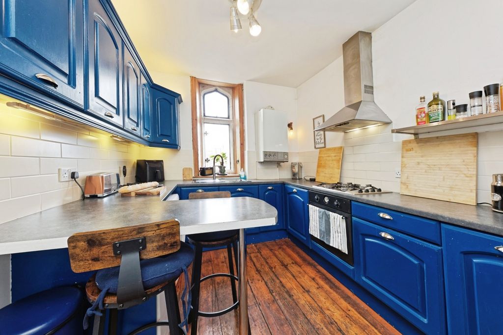 Property photo 3 of 16 Pbox-Img.Jpg