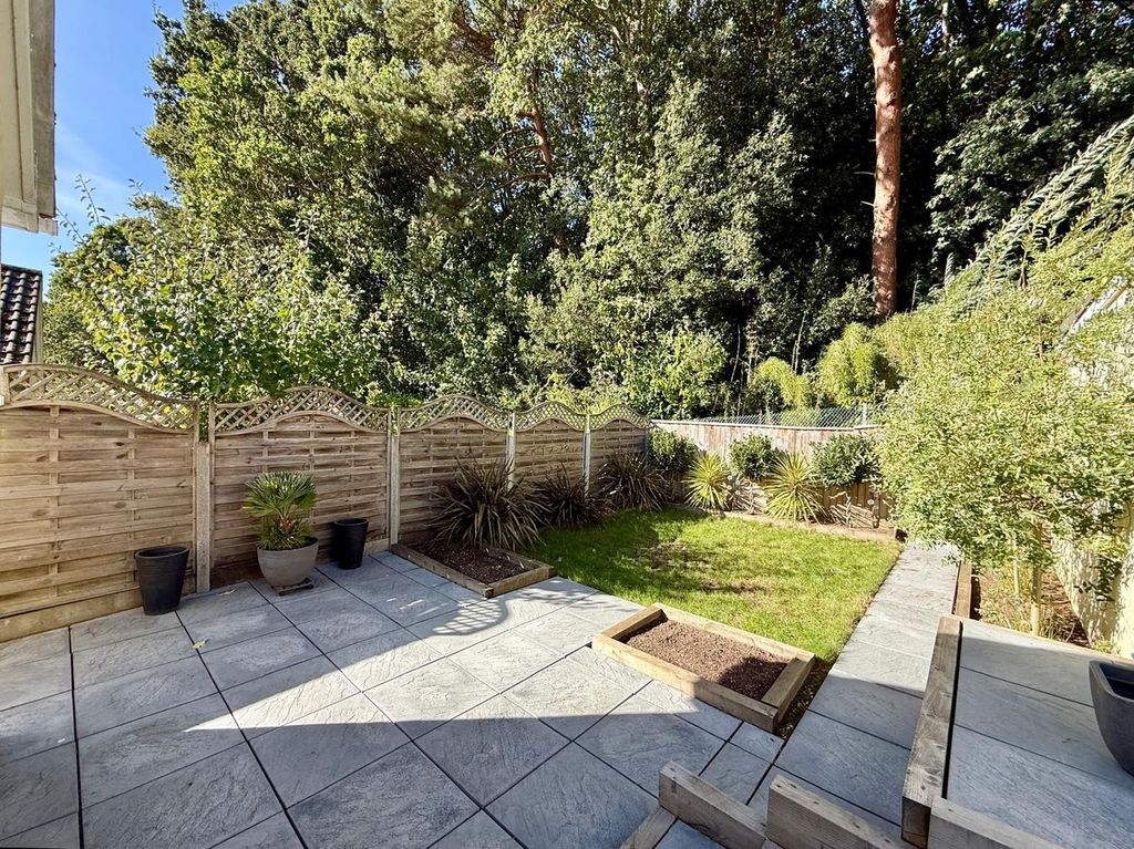 Property photo 2 of 26