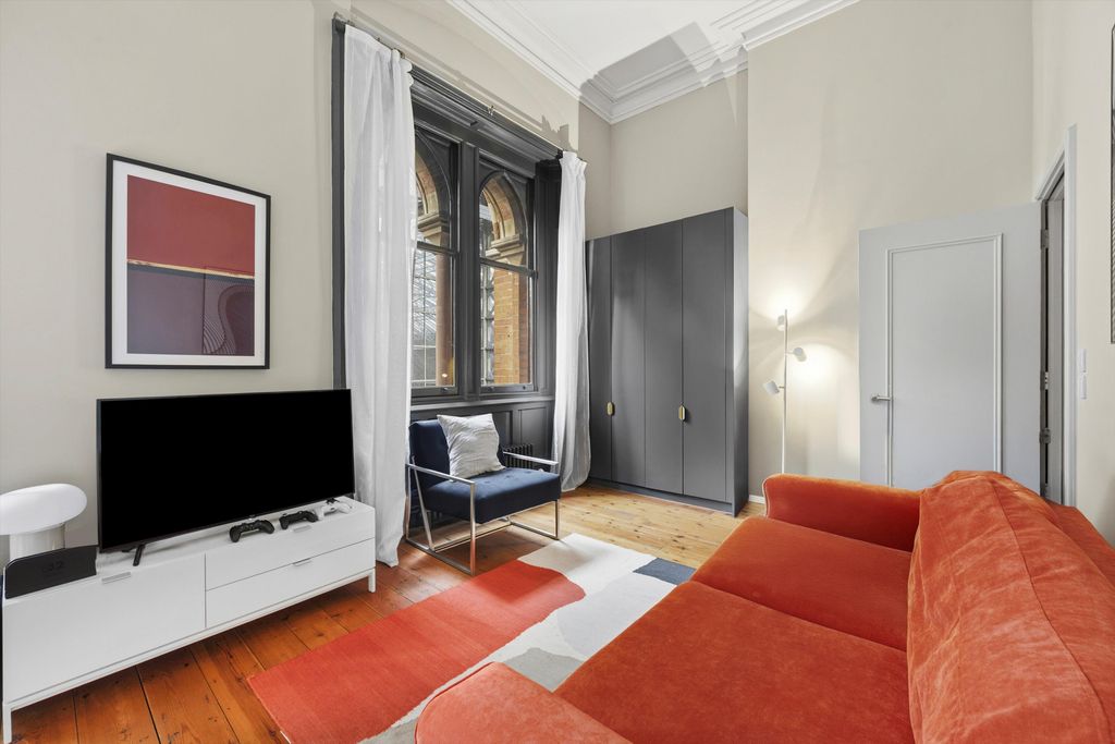 Property photo 2 of 11 Image