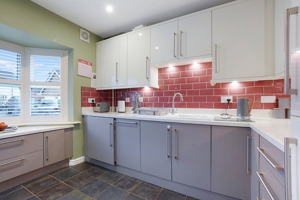 Property photo 2 of 29 Picture No. 26