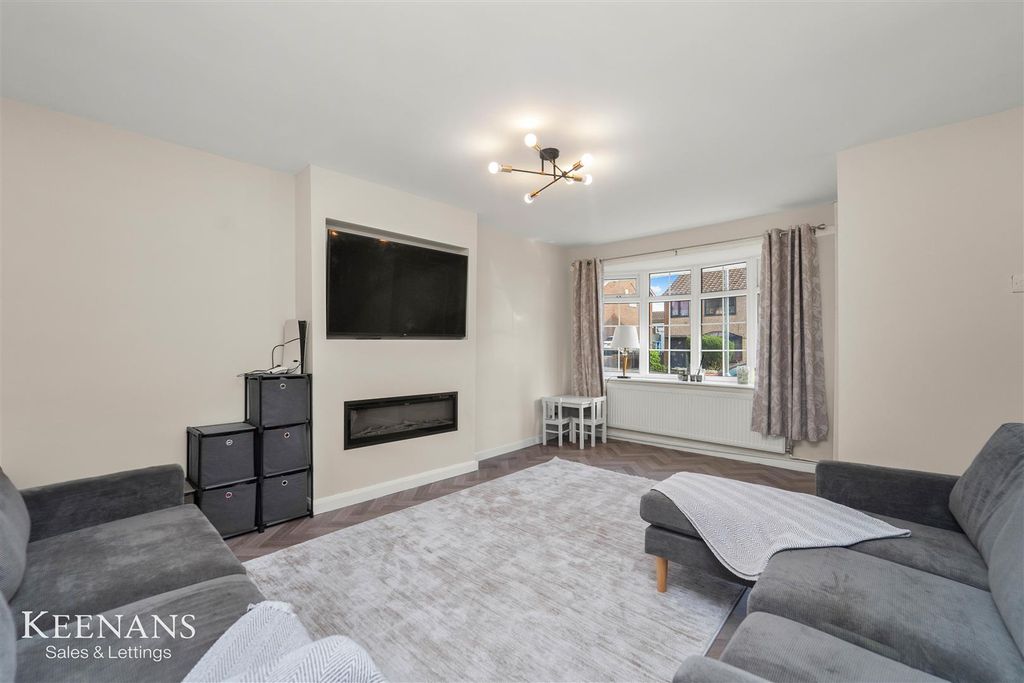 Property photo 3 of 29 3.Jpg