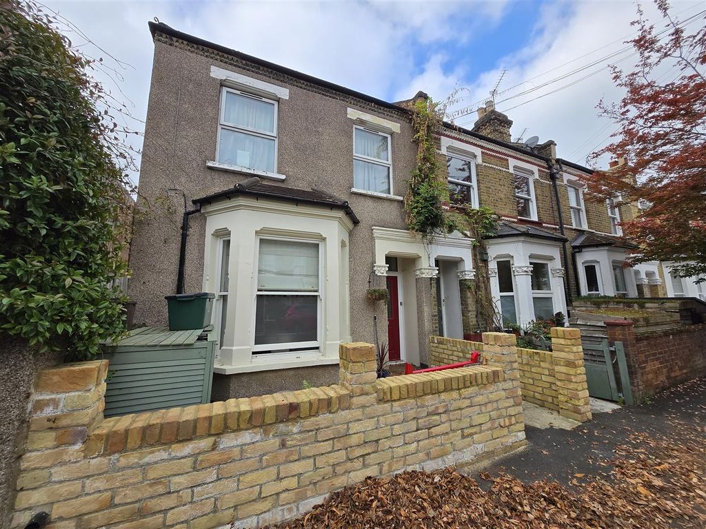 Property photo 2 of 8 External.Jpg