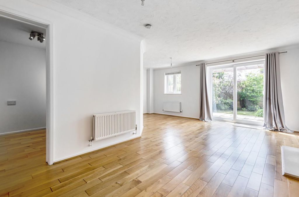 Property photo 3 of 18 843825 (3).Jpg